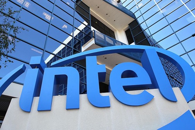 Intel inicia parceria com universidades na criação de laboratórios de software